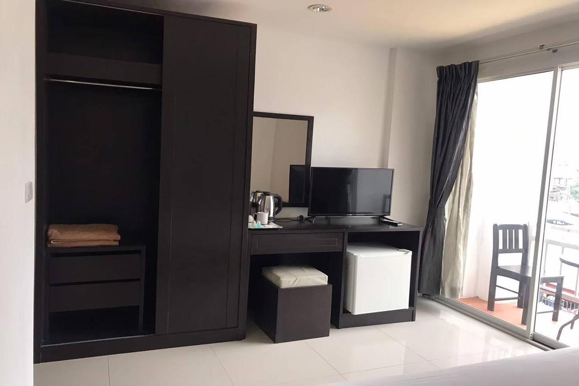 Praew Mansion Hotel Pantai Kamala Luaran gambar