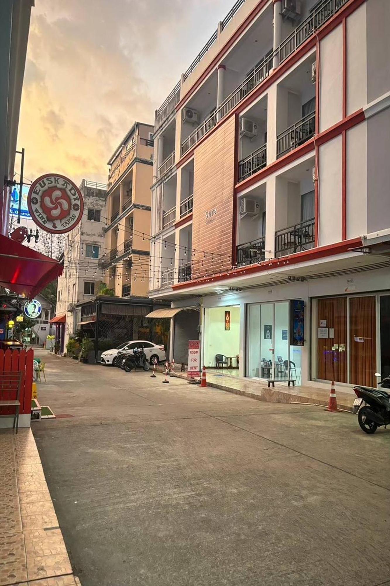 Praew Mansion Hotel Pantai Kamala Luaran gambar